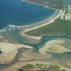 Aerial view, Noosa River mouth and Bar, Noosa Heads, 19 March 2007