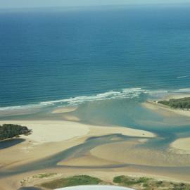 Aerial view, Noosa River mouth and Bar, Noosa Heads, 19 March 2007