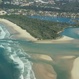Aerial view, Noosa River mouth and Bar, Noosa Heads, 19 March 2007
