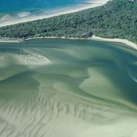 Aerial view, Noosa River mouth and Bar, Noosa Heads, 23 April 2005