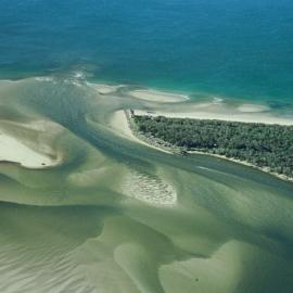 Aerial view, Noosa River mouth and Bar, Noosa Heads, 23 April 2005