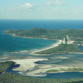 Aerial view, Noosa River mouth and Bar, Noosa Heads, 23 April 2005