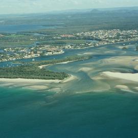 Aerial view, Noosa River mouth and Bar, Noosa Heads, 23 April 2005