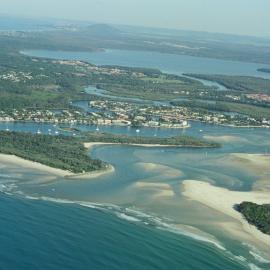 Aerial view, Noosa River mouth and Bar, Noosa Heads, 25 May 2005