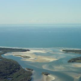 Aerial view, Noosa River mouth and Bar, Noosa Heads, 25 May 2005