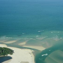 Aerial view, Noosa River mouth and Bar, Noosa Heads, 29 December 2004