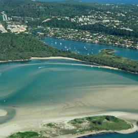 Aerial view, Noosa River mouth and Bar, Noosa Heads, 29 December 2004