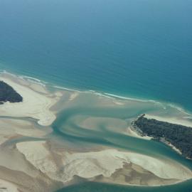 Aerial view, Noosa River mouth and Bar, Noosa Heads, 31 July 2007