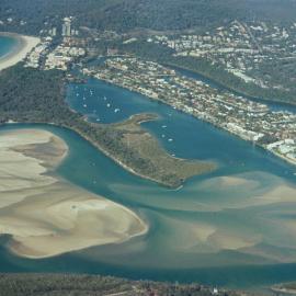 Aerial view, Noosa River mouth and Bar, Noosa Heads, 31 July 2007