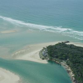 Aerial view, Noosa River mouth and Bar, Noosa Heads, 20 February 2007