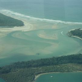 Aerial view, Noosa River mouth and Bar, Noosa Heads, 10 April 2005
