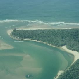 Aerial view, Noosa River mouth and Bar, Noosa Heads, 10 April 2005