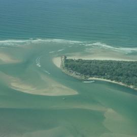 Aerial view, Noosa River mouth and Bar, Noosa Heads, 10 April 2005