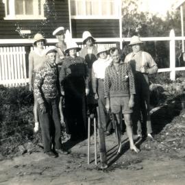Cricket game, Wood and King families, Munna Point, Noosaville, ca 1920s