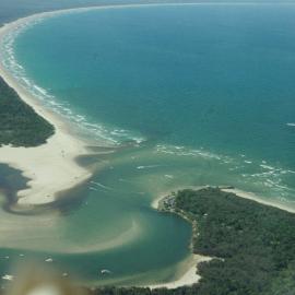Aerial view, Noosa River mouth and Bar, Noosa Heads, 17 December 2005