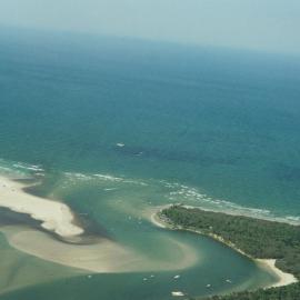 Aerial view, Noosa River mouth and Bar, Noosa Heads, 17 December 2005