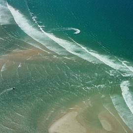 Aerial view, Noosa River mouth and Bar, Noosa Heads, 18 September 2005
