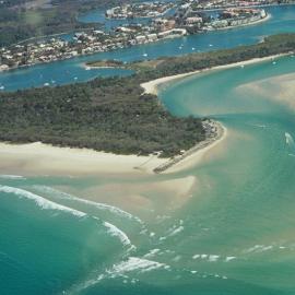 Aerial view, Noosa River mouth and Bar, Noosa Heads, 18 September 2005