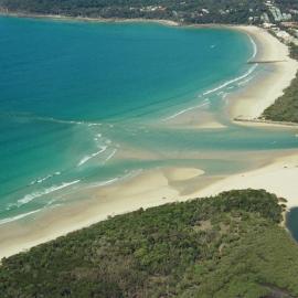 Aerial view, Noosa River mouth and Bar, Noosa Heads, 18 September 2005