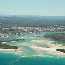 Aerial view, Noosa River mouth and Bar, Noosa Heads, 18 September 2005