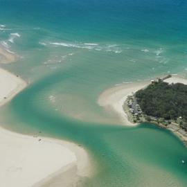 Aerial view, Noosa River mouth and Bar, Noosa Heads, 18 November 2006