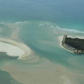 Aerial view, Noosa River mouth and Bar, Noosa Heads, 19 October 2005