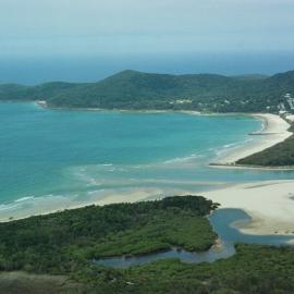 Aerial view, Noosa River mouth and Bar, Noosa Heads, 19 October 2005