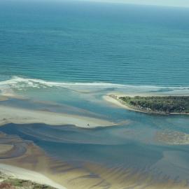 Aerial view, Noosa River mouth and Bar, Noosa Heads, 27 July 2005