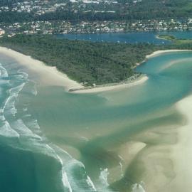 Aerial view, Noosa River mouth and Bar, Noosa Heads, 30 January 2006