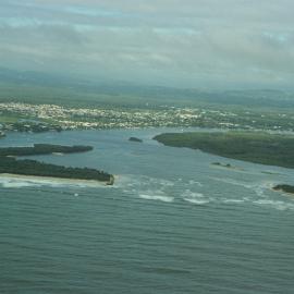 Aerial view, Noosa River mouth and Bar, Noosa Heads, 1 March 2004
