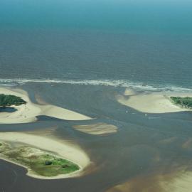 Aerial view, Noosa River mouth and Bar, Noosa Heads, 1 March 2004
