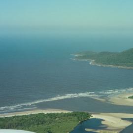 Aerial view, Noosa River mouth and Bar, Noosa Heads, 1 March 2004