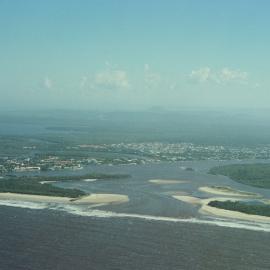 Aerial view, Noosa River mouth and Bar, Noosa Heads, 1 March 2004