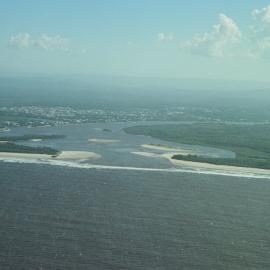Aerial view, Noosa River mouth and Bar, Noosa Heads, 1 March 2004