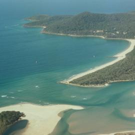 Aerial view, Noosa River mouth and Bar, Noosa Heads, 7 August 2007