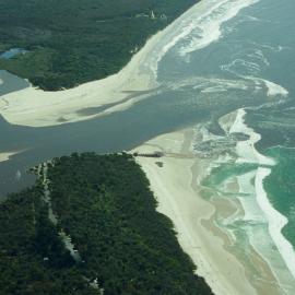 Aerial view, Noosa River mouth and Bar, Noosa Heads, 10 September 2007