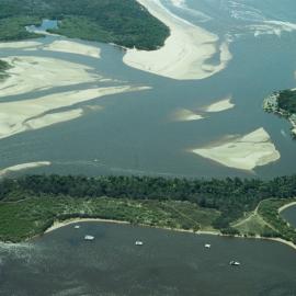 Aerial view, Noosa River mouth and Bar, Noosa Heads, 10 September 2007