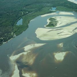Aerial view, Noosa River mouth and Bar, Noosa Heads, 10 September 2007