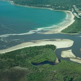 Aerial view, Noosa River mouth and Bar, Noosa Heads, 10 September 2007