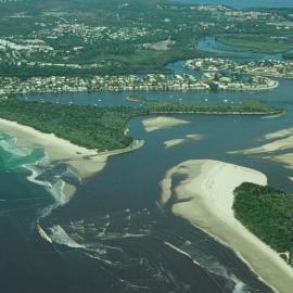 Aerial view, Noosa River mouth and Bar, Noosa Heads, 10 September 2007