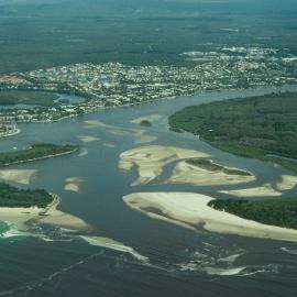 Aerial view, Noosa River mouth and Bar, Noosa Heads, 10 September 2007