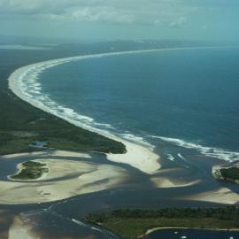 Aerial view, Noosa River mouth and Bar, Noosa Heads, 20 January 2008