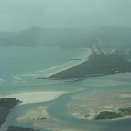 Aerial view, Noosa River mouth and Bar, Noosa Heads, 20 December 2007