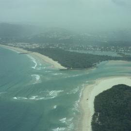 Aerial view, Noosa River mouth and Bar, Noosa Heads, 20 December 2007