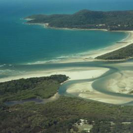 Aerial view, Noosa River mouth and Bar, Noosa Heads, 25 September 2007