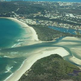 Aerial view, Noosa River mouth and Bar, Noosa Heads, 25 September 2007