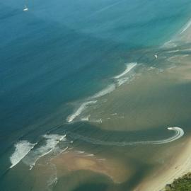 Aerial view, Noosa River mouth and Bar, Noosa Heads, 8 May 2005