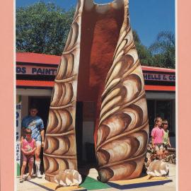 The Big Shell, Gympie Street, Tewantin 
