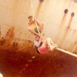 Dennis Lewis (top of rope), Cherry Venture, Teewah Beach, Noosa North Shore, mid 1970s