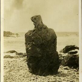 Cook's Monument, Noosa National Park, Noosa Heads, ca 1940s